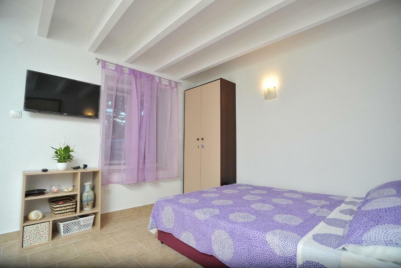 Apartments Sonia & Ana Trogir Exterior foto